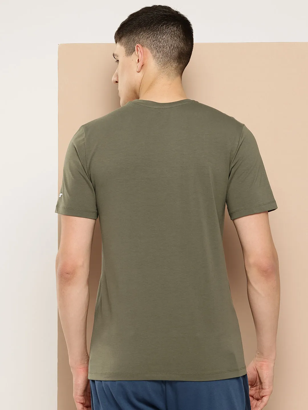 Alcis Men Olive Green Typography Printed T-shirt