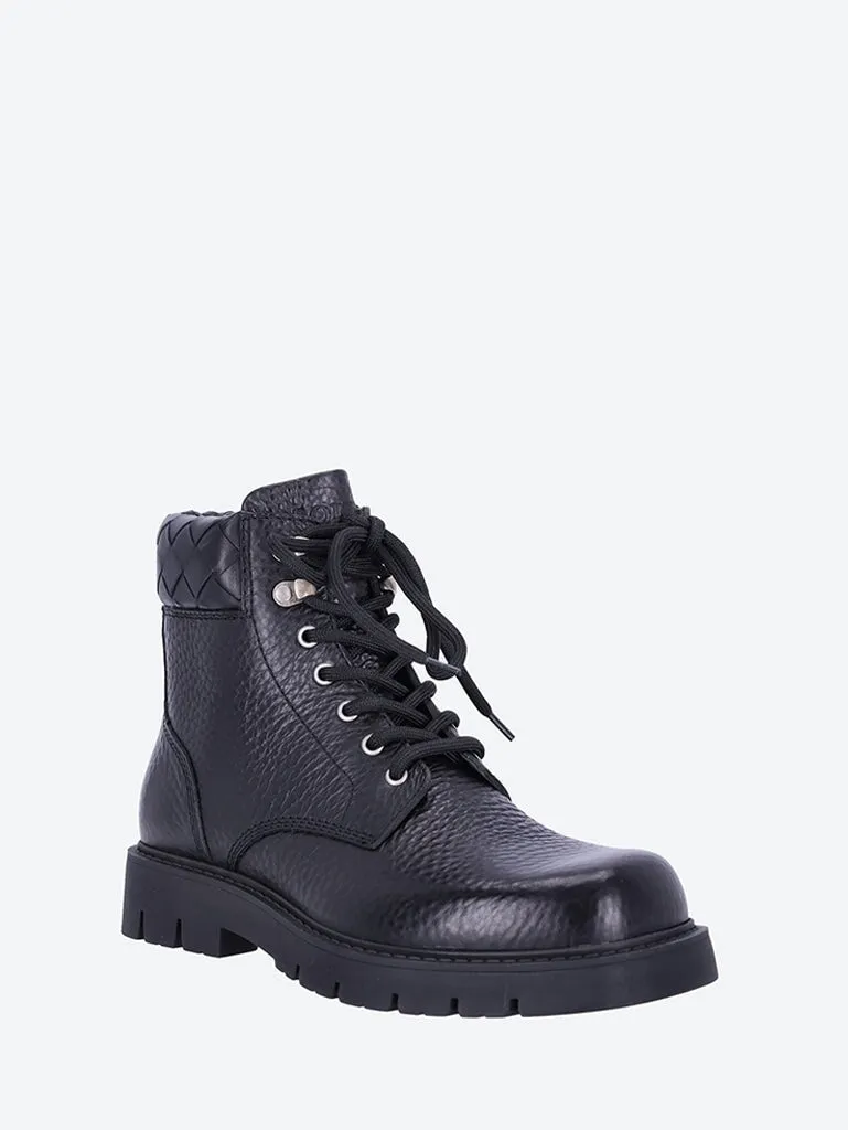 Leather haddock lace-up boots