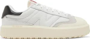 New Balance 302 'White Black' sneakers, white