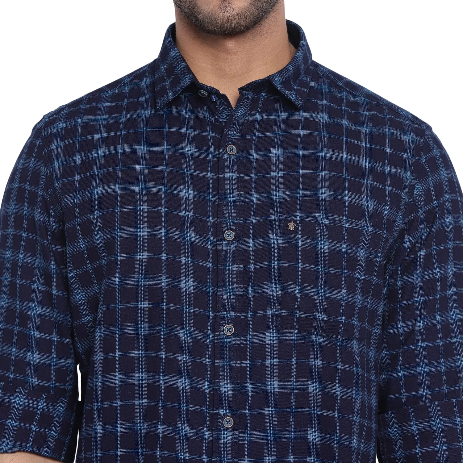 Turtle Men Navy Blue Cotton Checked Slim Fit Shirts