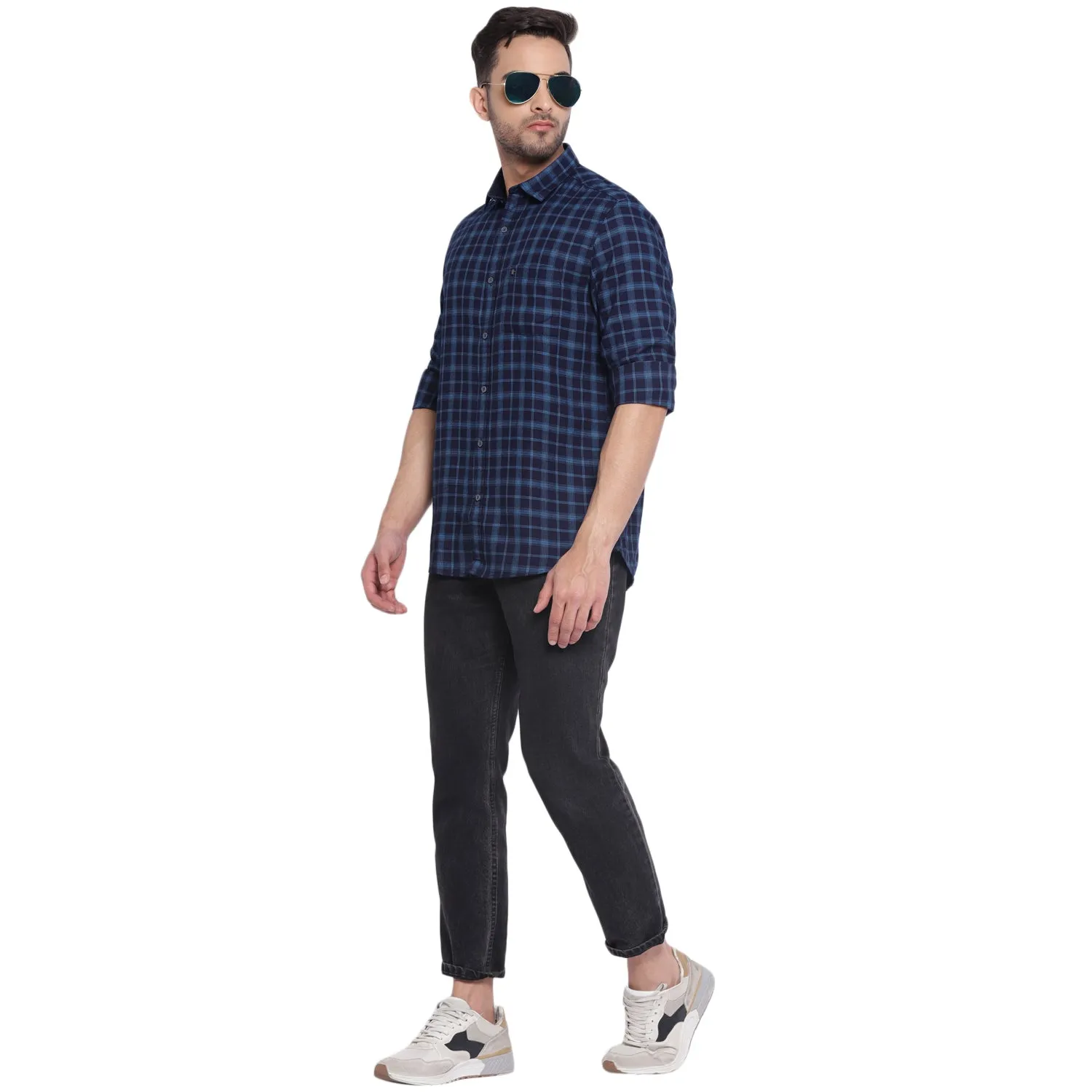 Turtle Men Navy Blue Cotton Checked Slim Fit Shirts