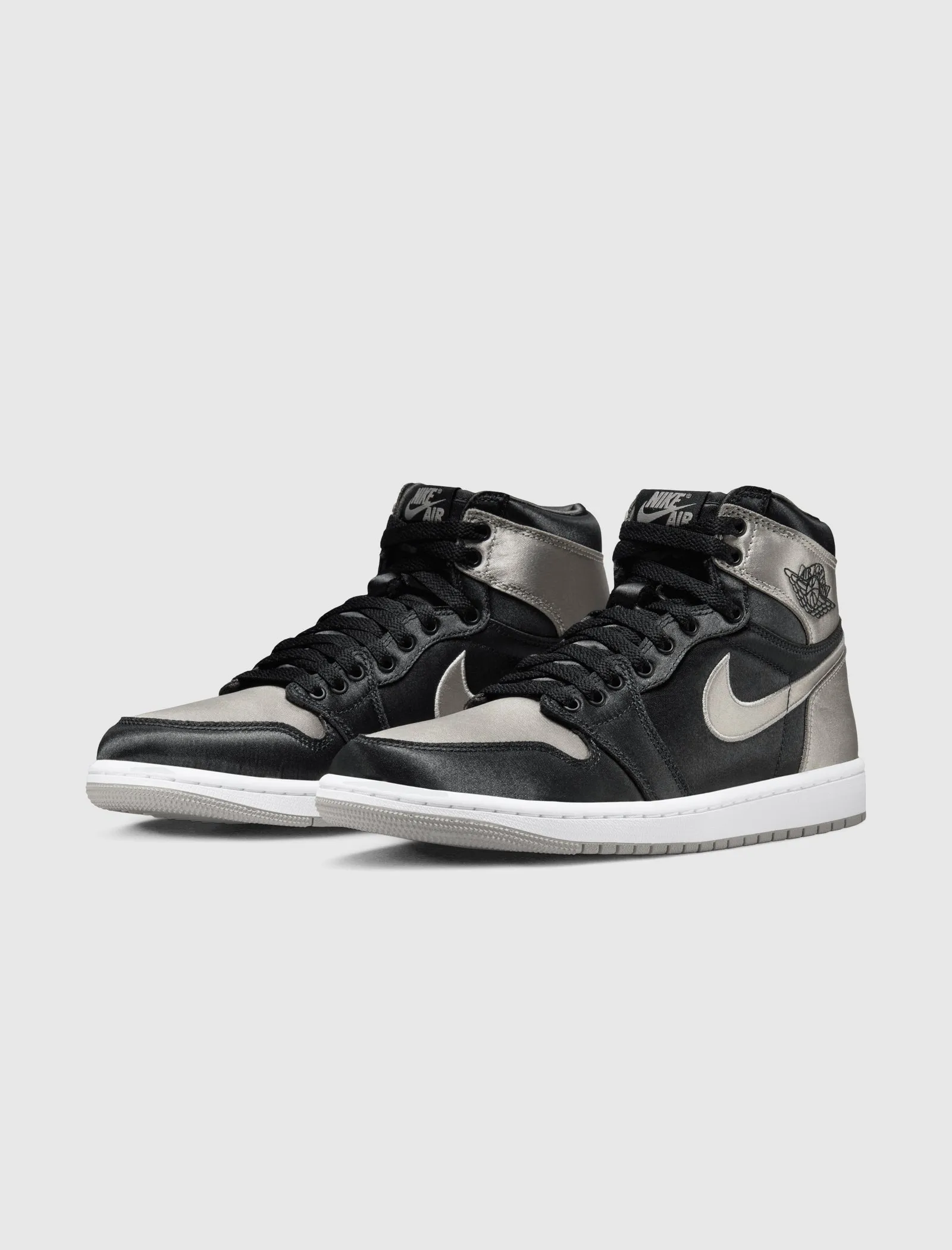 WOMENS AIR JORDAN 1 RETRO HIGH "BLACK/MEDIUM GREY"